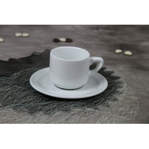 Tasse à café  9 cl en porcelaine avec sa sous-tasse